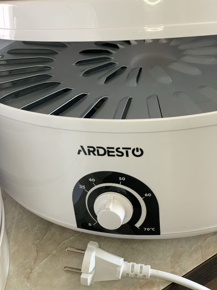 Сушарка Ardesto.