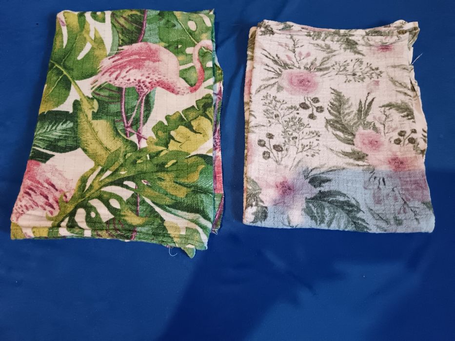 2 duże tetrowe pieluchy