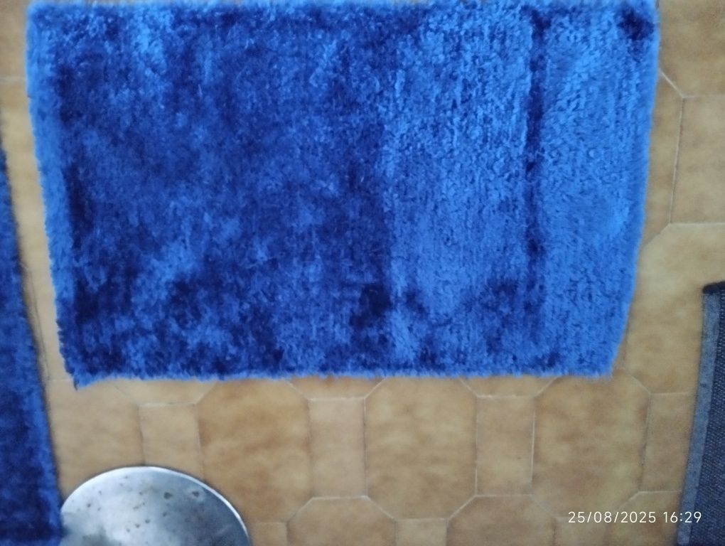 Tapetes em azulão