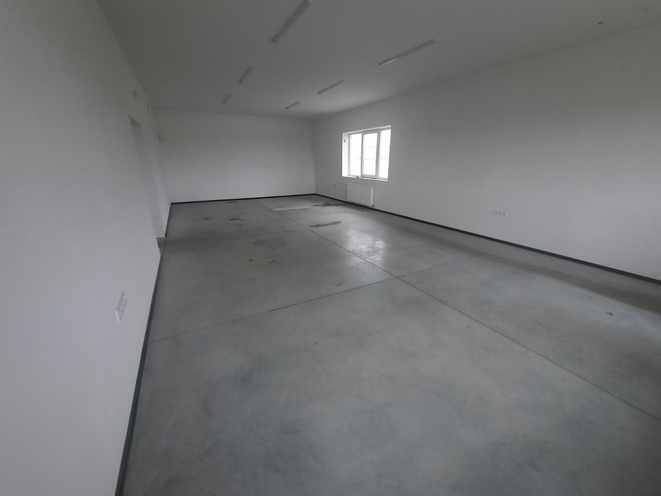 Приміщення Приміщеня для магазину або офісу в Пустомитах