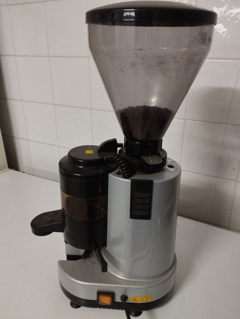 Moinho de Café Industrial