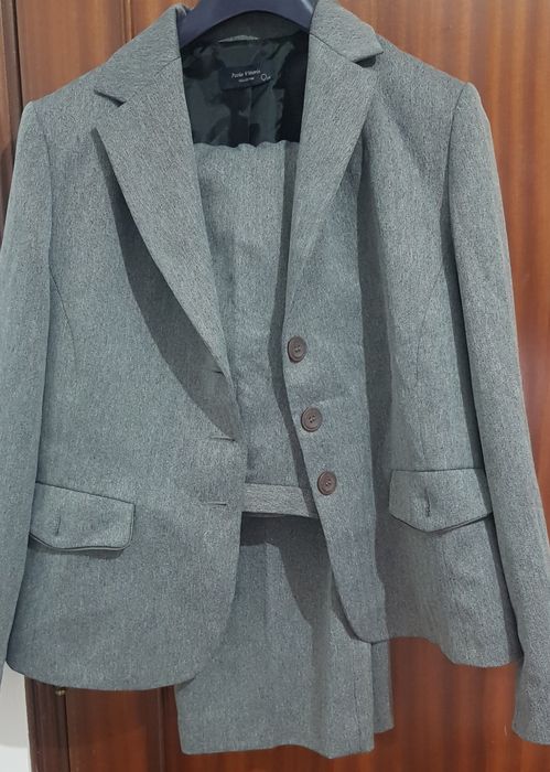 Vendo fato para senhora