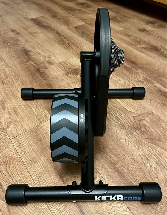 Trenażer Wahoo KICKR CORE z kasetą Ultegra | pełny serwis łozysk !