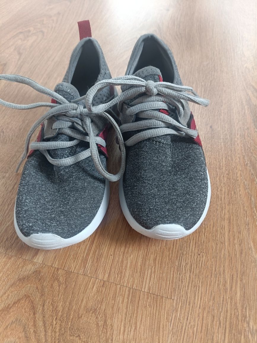 Buty lekkie dla chłopca 32 intenso adidasy