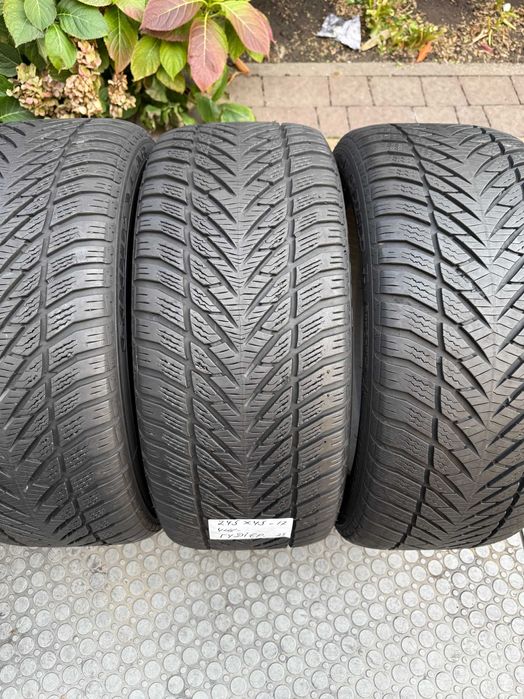 245-45 R17 99V Goodyear Eagle Ultra Grip Run Flat RSC (bmw) 2023 4шт