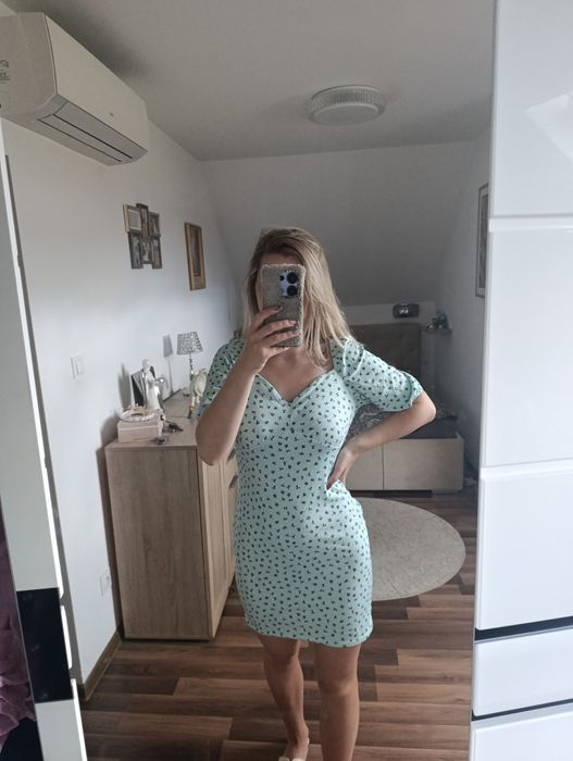 Sukienka letnia romantyczna kwiaty kobieca dekolt sexy s m