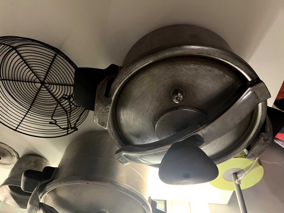 Panelas de aluminio com mais de 50 anos