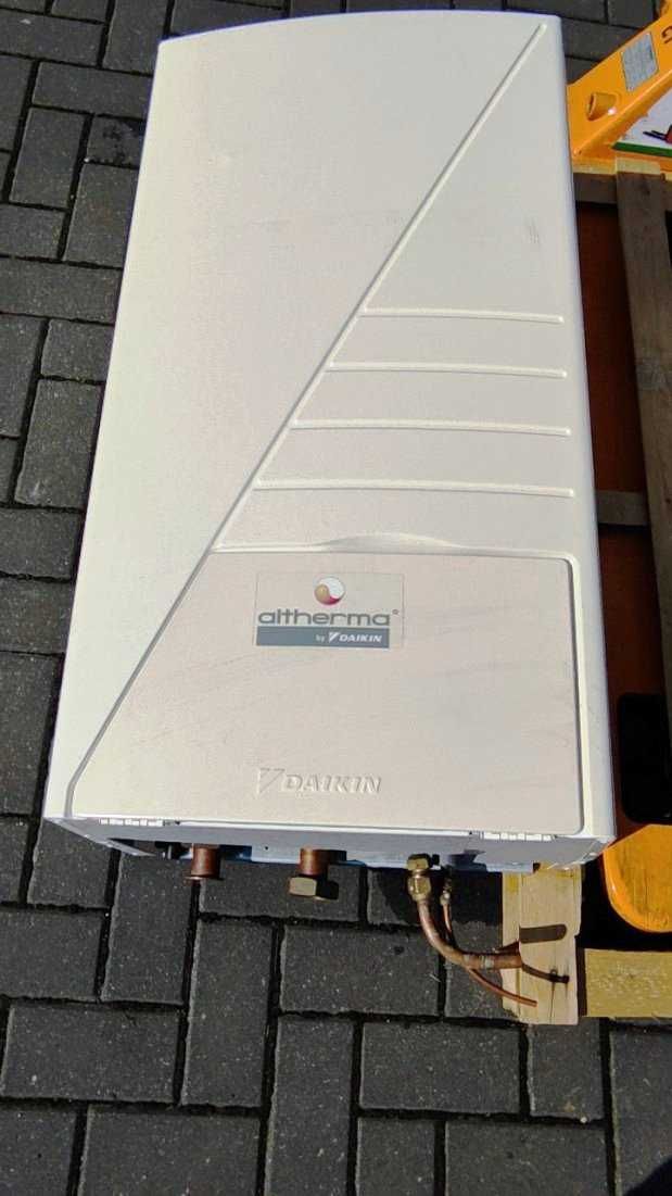 Pompa ciepła powietrze woda split DAIKIN split 6 / 8 KW