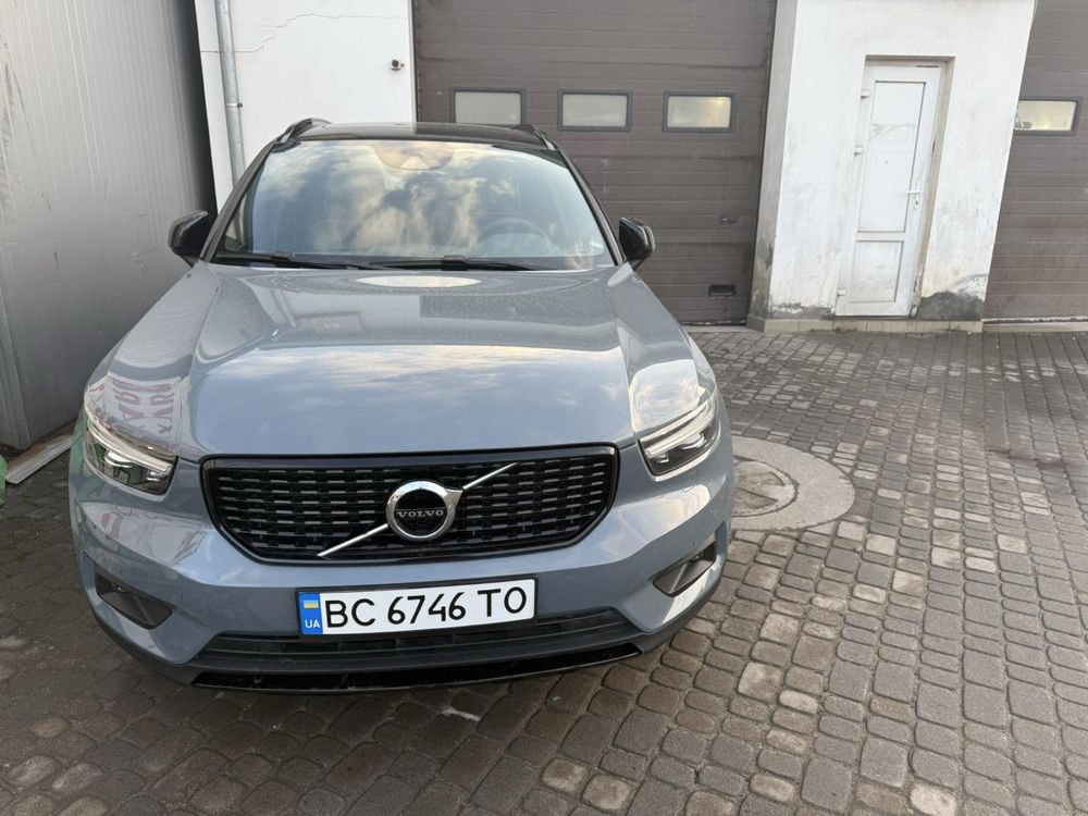Продам 2022 Volvo xc40 R-Design з пакетом Polestar
