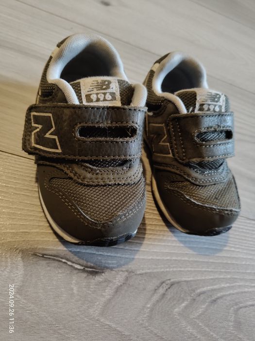 Buty dziecięce New Balance rozmiar 23,5