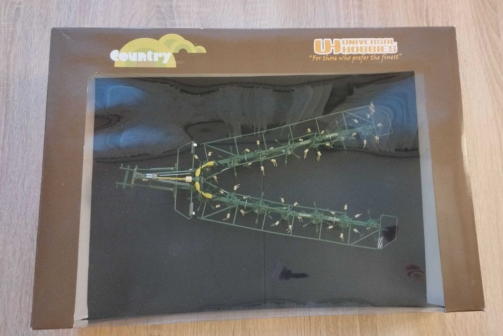 1:32 KRONE KW 15.02/14T od Universal Hobbies