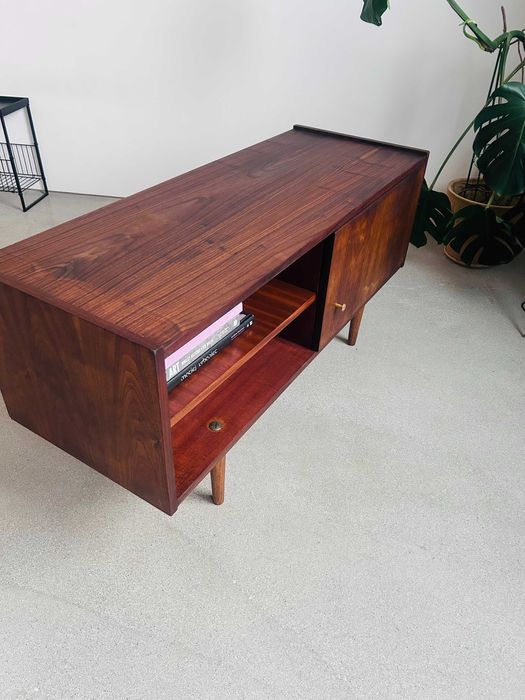 Komoda Vintage Mid-Century z okresu PRL po renowacji / Komoda RTV