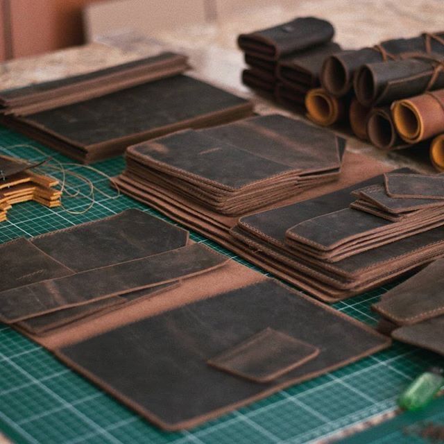 Пошив корпоративних замовлень з шкіри,Пошив сумок Підрядне виробництво