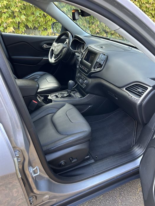 Jeep Cherokeee 2020 3.2