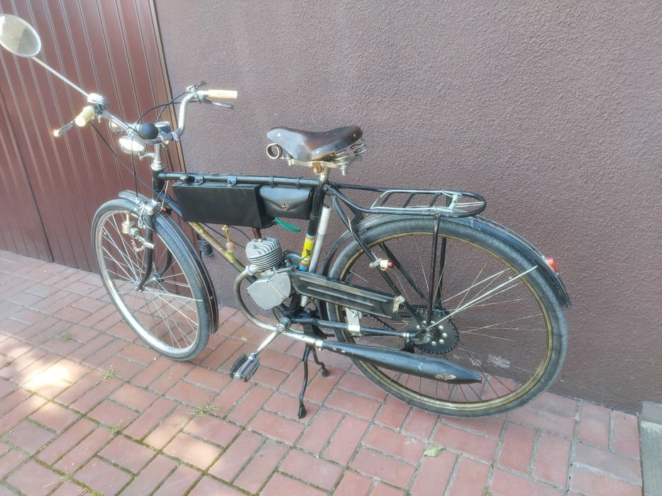 Radziecki rower Ural z silnikiem pomocniczym KO