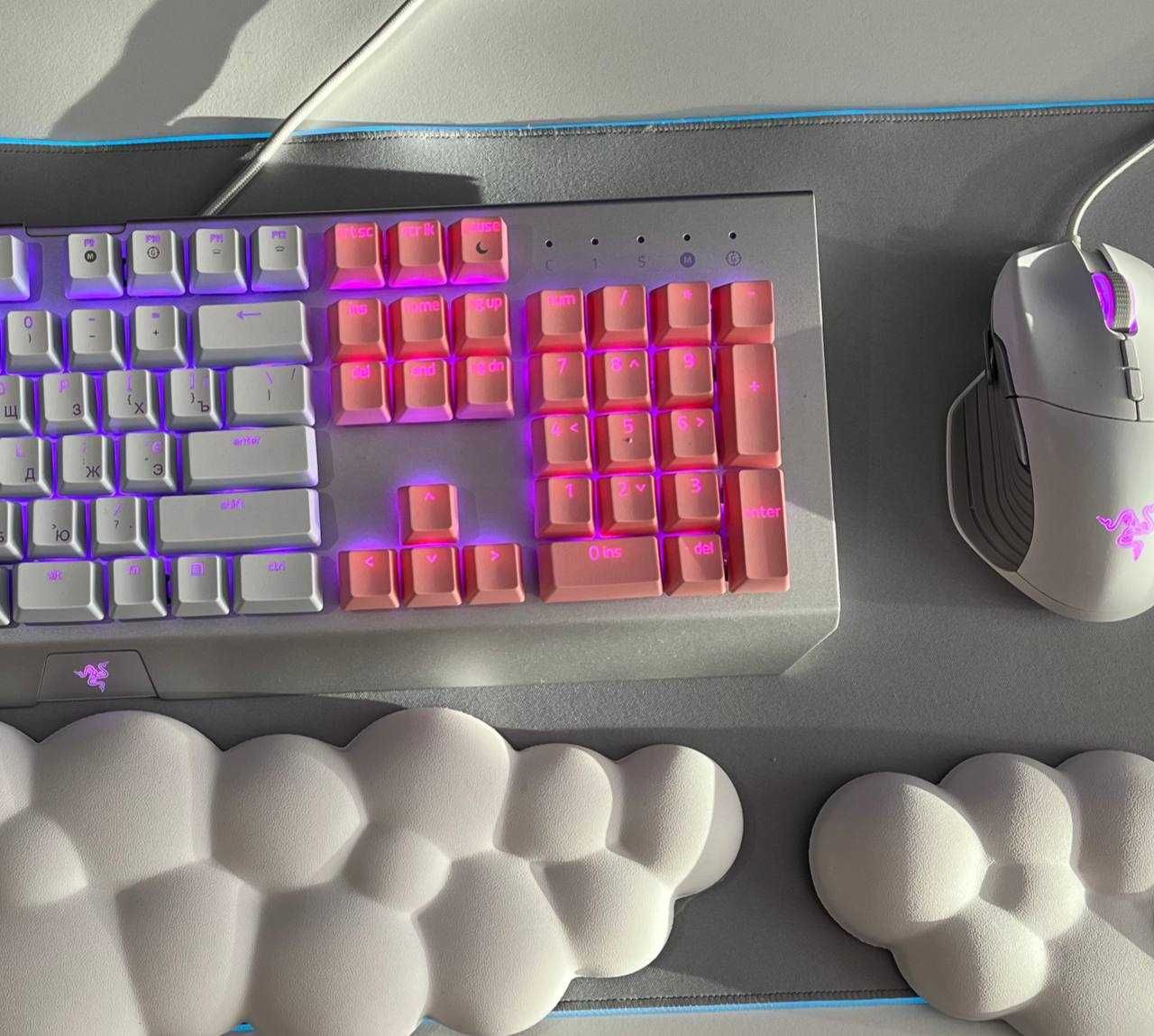 Razer PBT keycap upgrade set pink