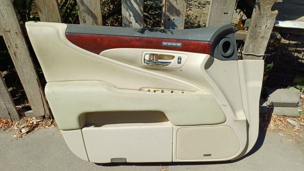 Lexus LS460 карта двери передней левой