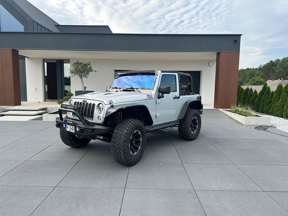 Jeep Wrangler Wrangler Sport 3.6 super stan duzo dodatkow