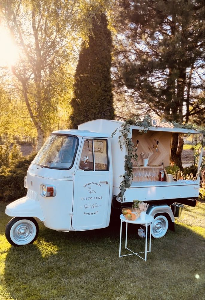 Prosecco Van Piaggio Ape wesela eventy urodziny roll bar