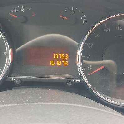 PEUGEOT 5008 rok 2010