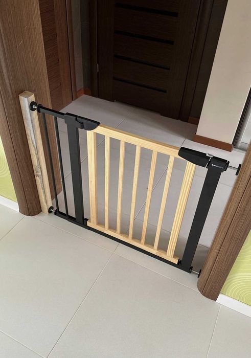 Bramka Na Schody Drzwi Ochronna 74-80cm Drewno Metal Bez Wiercenia