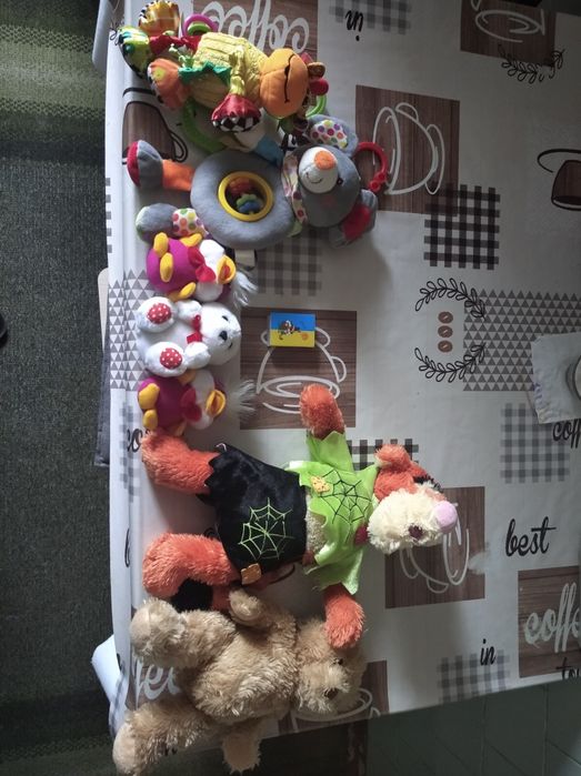 Продам зверей мягких