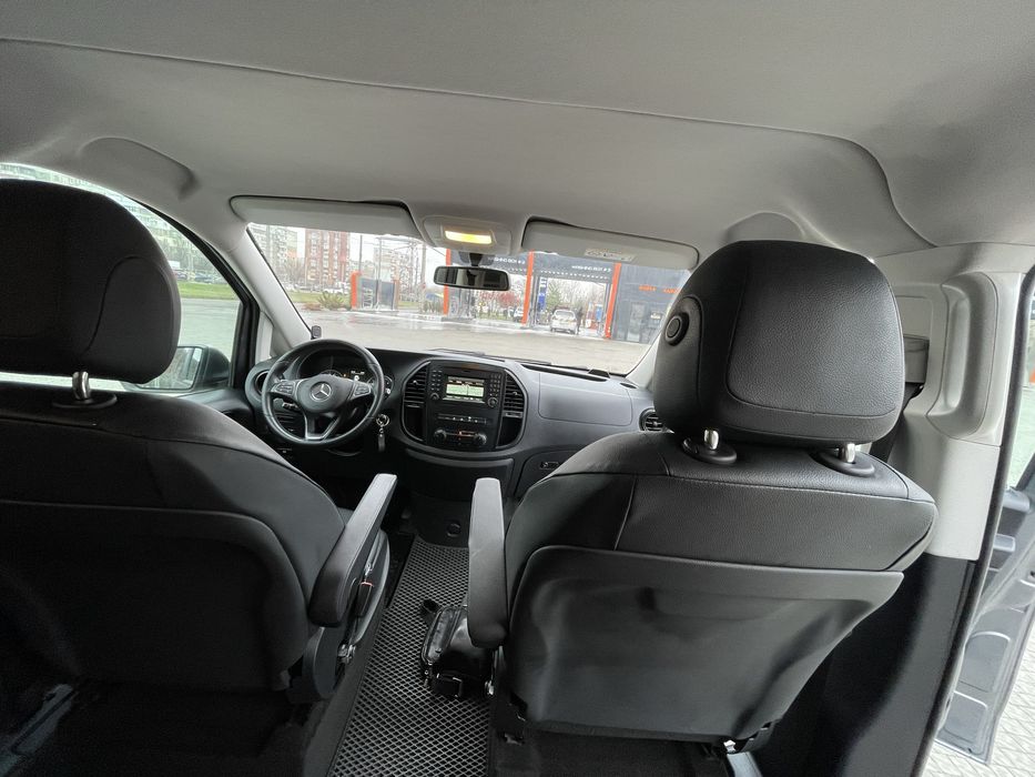 Mercedes Bito автомобіль