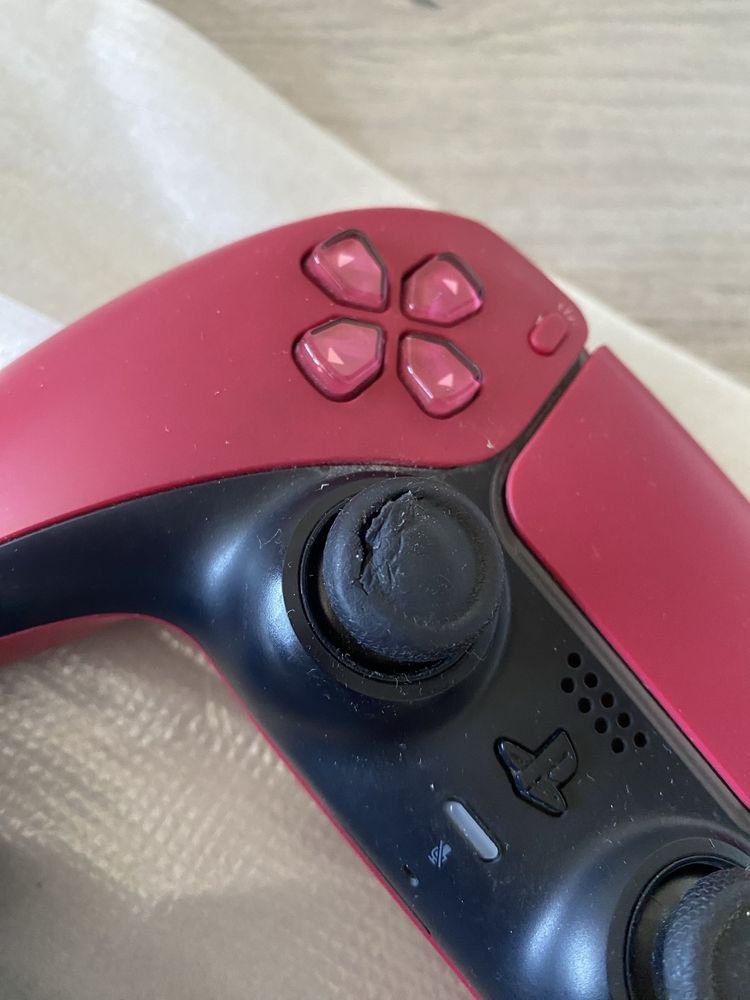 PlayStation 5 Digital Edition + 2 pady