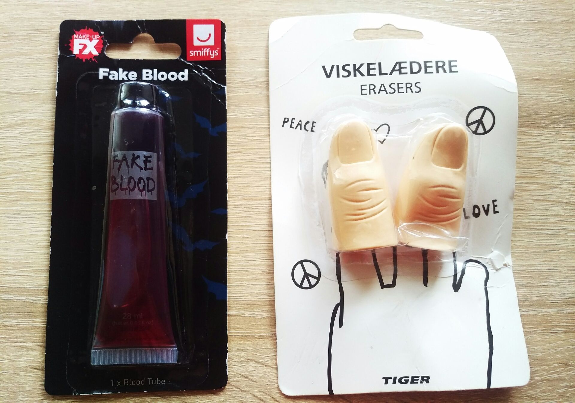 Fake Blood. Фэйковая искусственная кровь, резиновые пальцы - ластики