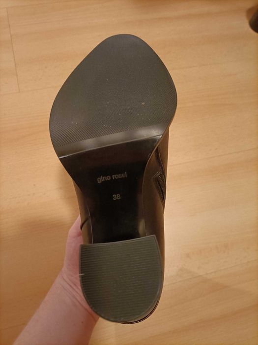 Nowe botki Gino Rossi ze skóry naturalnej 38