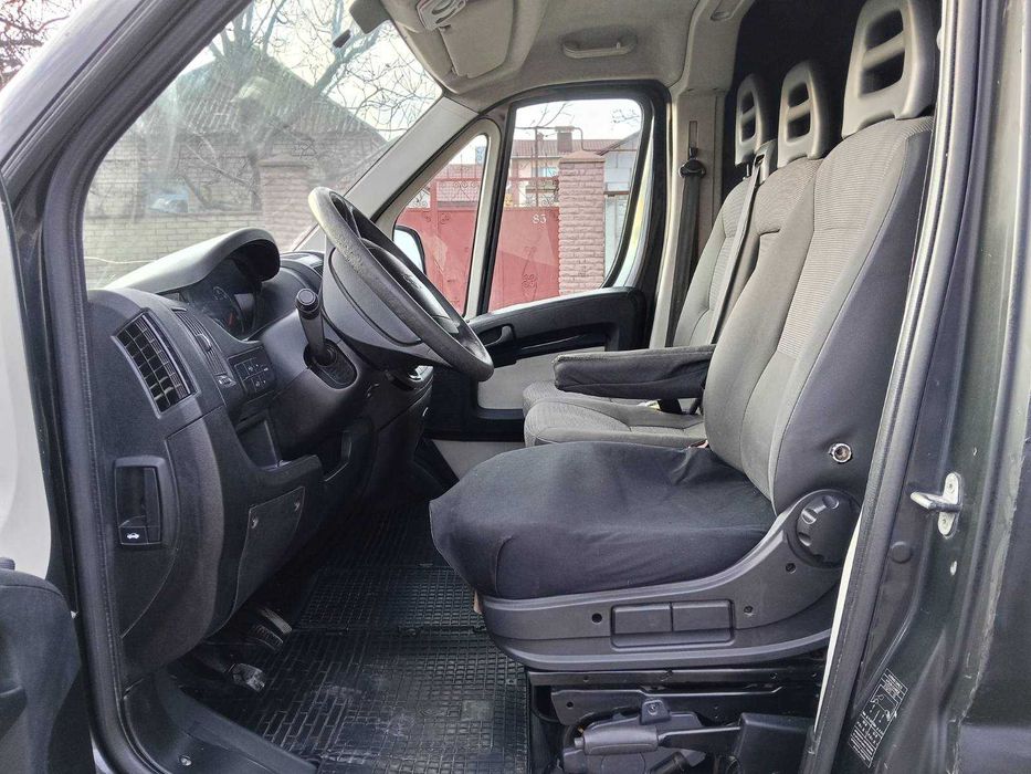 Пежо боксер 2012 года