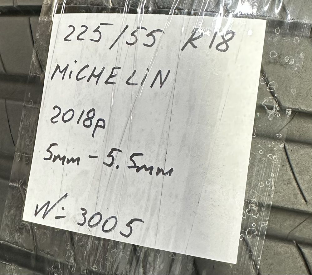 Шини літні 225/55 R18 (98V) Michelin Primacy3