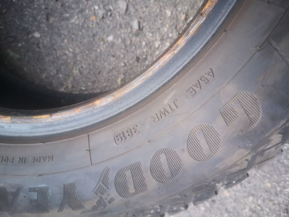 195/65 R15 Goodyar