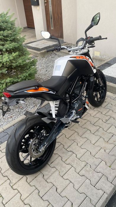 KTM Duke 125 (2014) – Idealny na A1,B Przebieg JEDYNIE 1790 km!