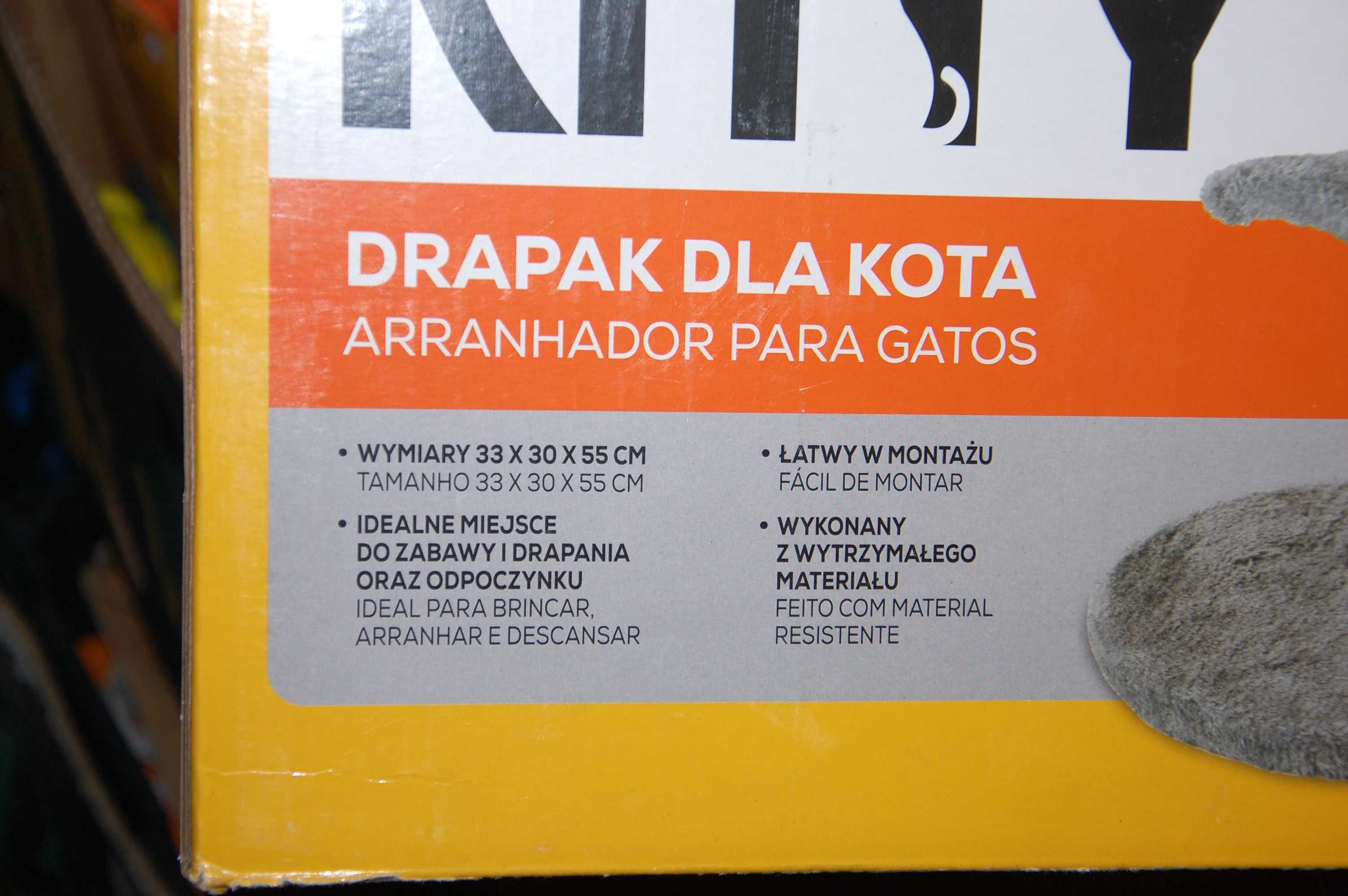 nowy drapak dla kota