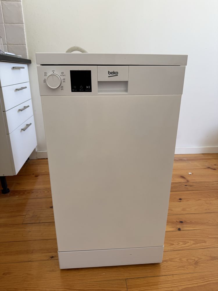 Maquina lavar loiça Beko 45cm