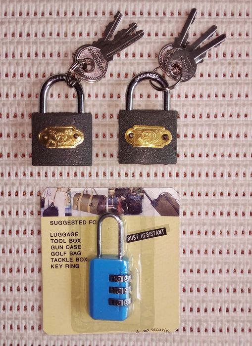 Різні замки накладні маленькі навісні врізний нові