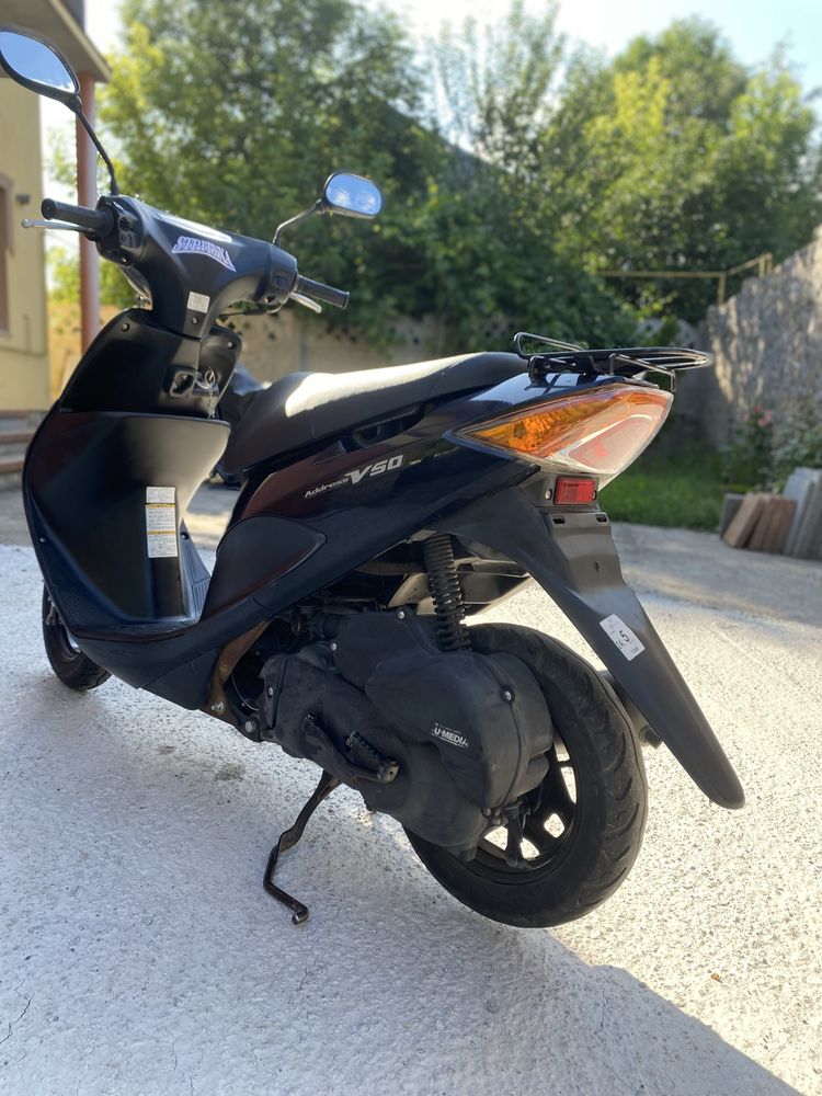 Suzuki Adress V50