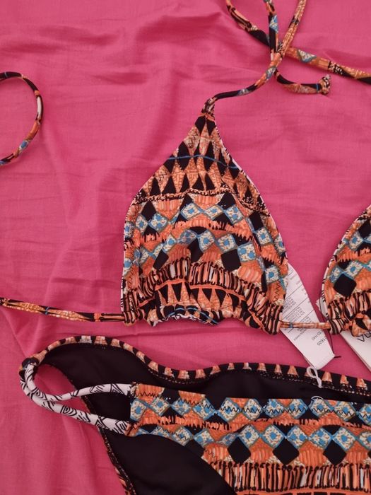 Bikini volcom reversível novo