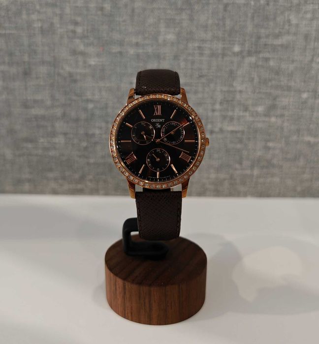 Жіночий годинник Orient FUT0H001T0 37mm