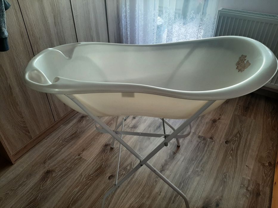 Wanienka ze stelażem