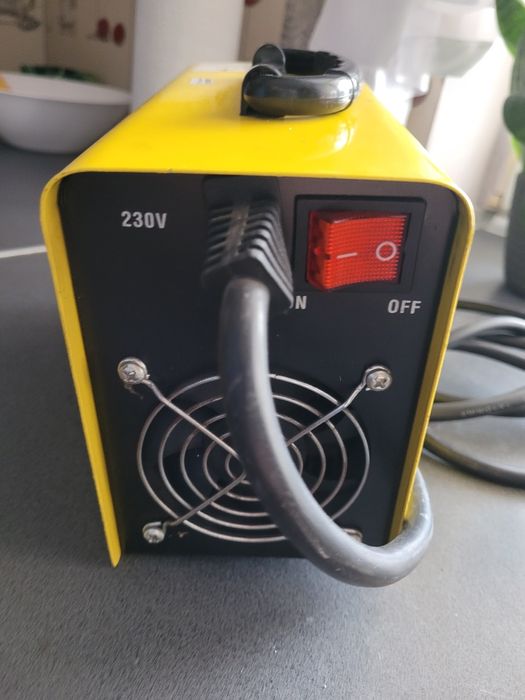 Prostownik z rozruchem DINAMIK INVERTER XS 0-460