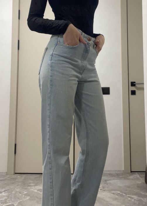 Світло-блакитні джинси ZARA