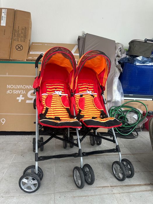 Carrinho duplo – adequado para levar no avião