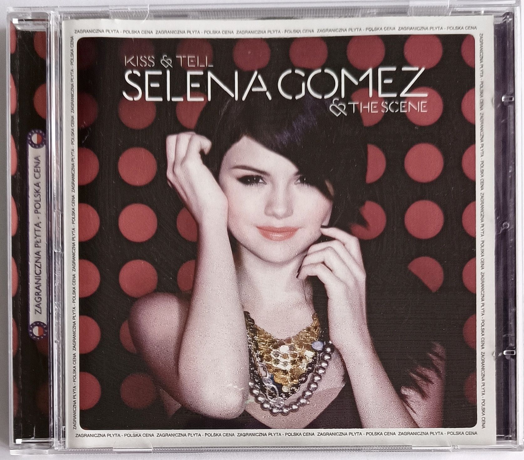 Selena Gomez The Scene & Kiss Tell 2010r