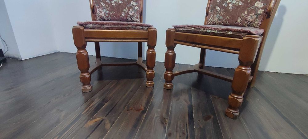 Krzesła krzesło dębowe 6 sztuk w dobrym stanie pomorskie