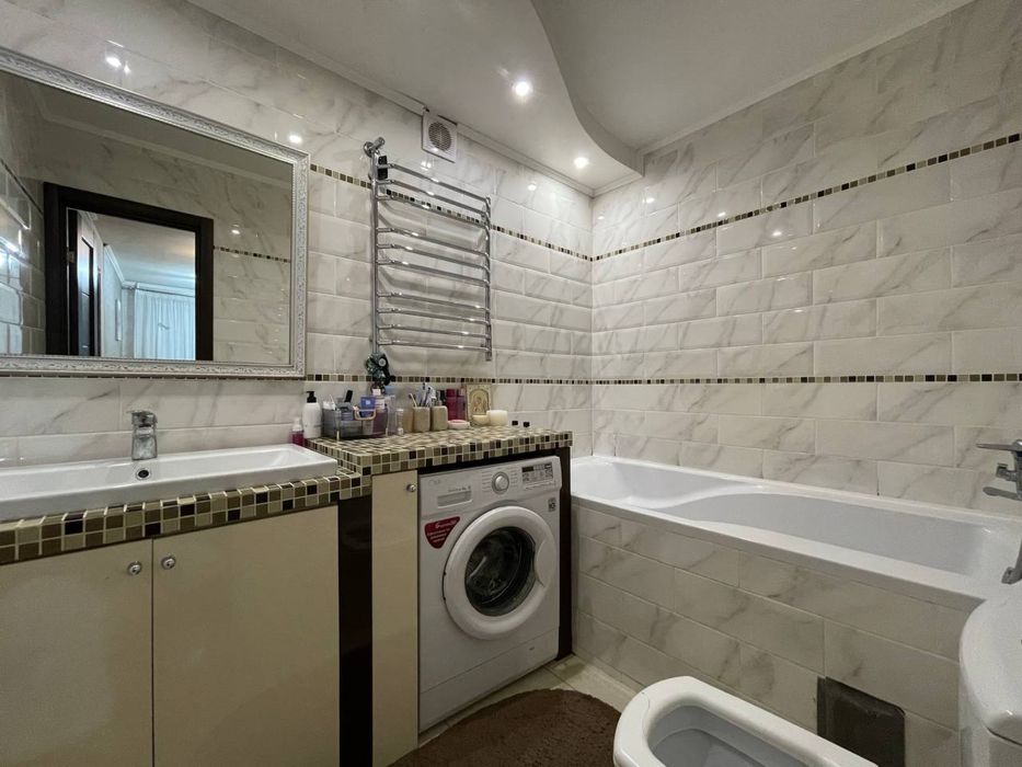 2к Британская район ДК Фрунзе (55кв) капитальный ремонт мебель