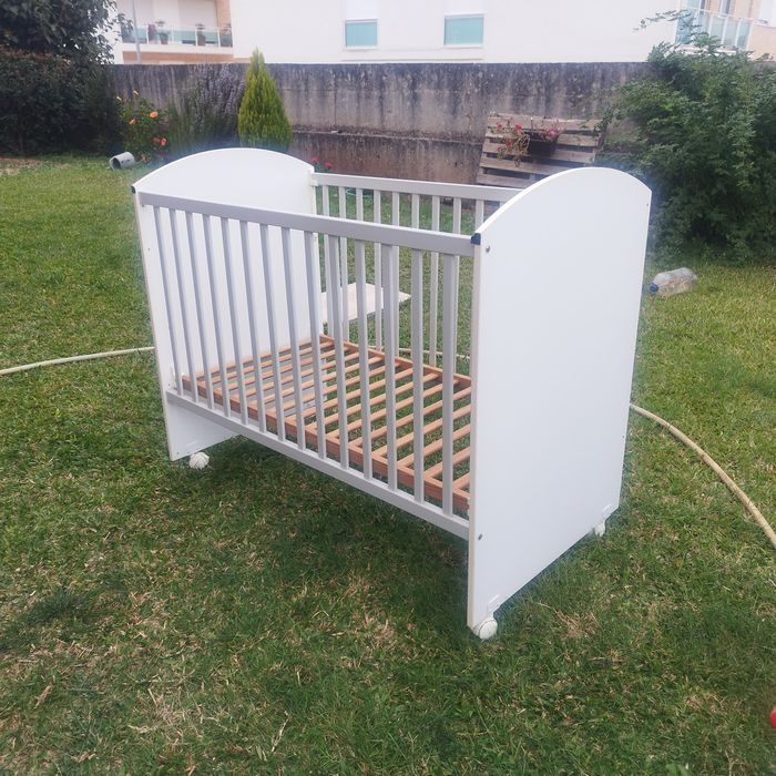 Berço/Cama  Trama
