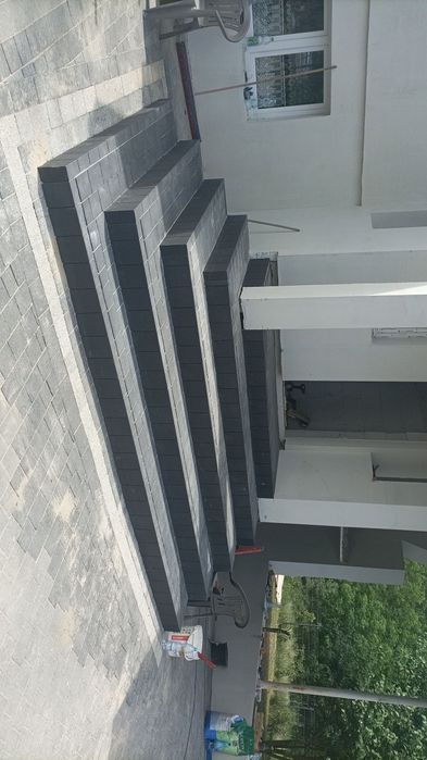 Prace ogólnobudowlane kostka brukowa posadzki przemysłowe