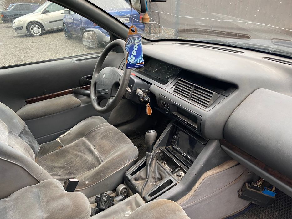 Продам автомобіль Renault Safrane 1998 року